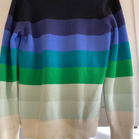 Liz Claiborne - Picture 3 of 6